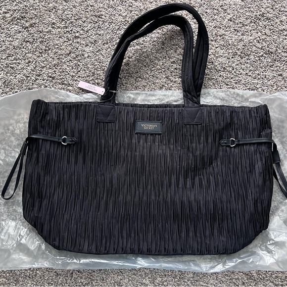Victoria's Secret Handbags - NEW Victoria’s Secret Weekender tote